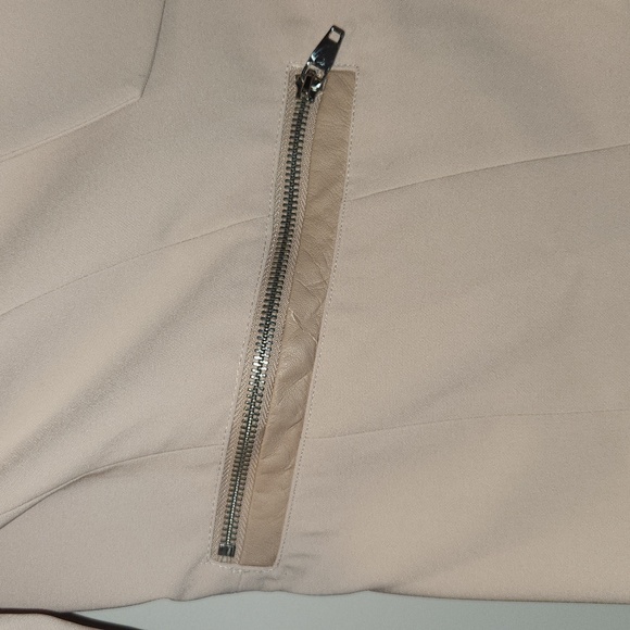 H & M Woman's Lined Blush Pink Blazer - Picture 5 of 6